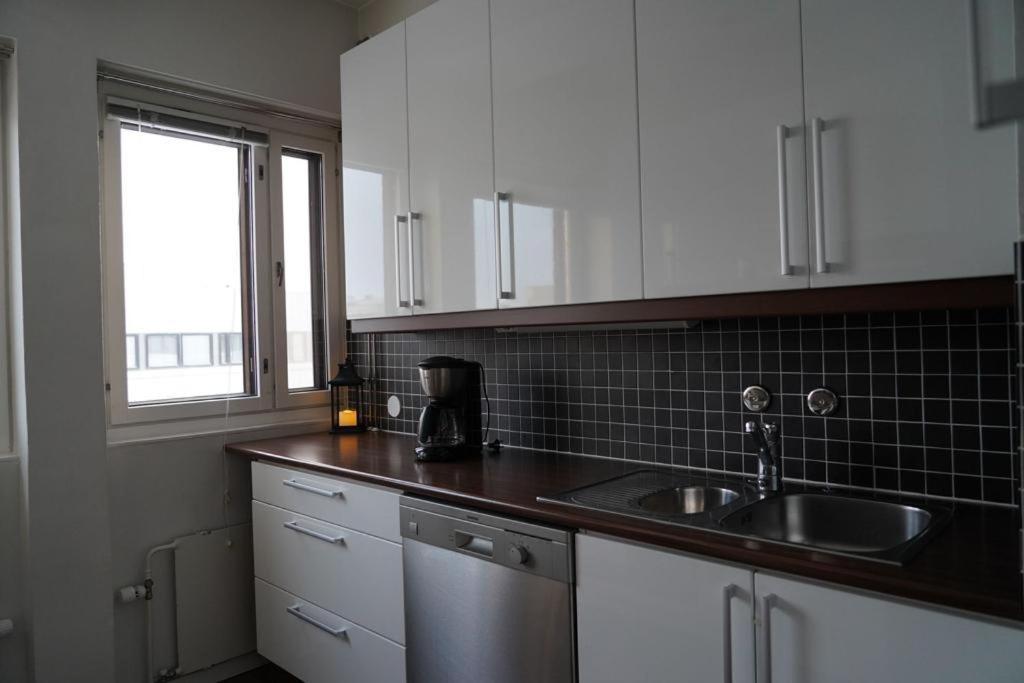 Cozy And Bright 2-Bedroom Apartment Washer And Dryer, King Size Bed Rovaniemi Luaran gambar